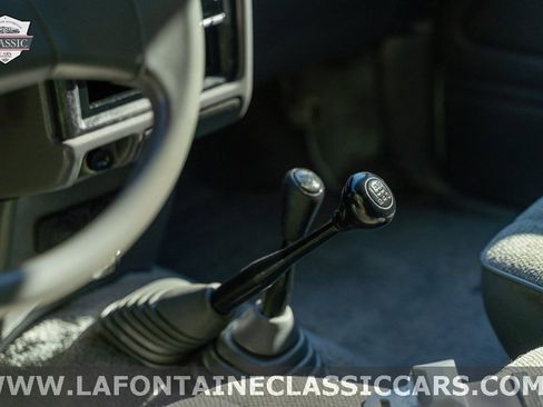 Used 1989 Toyota Pickup Deluxe image 8