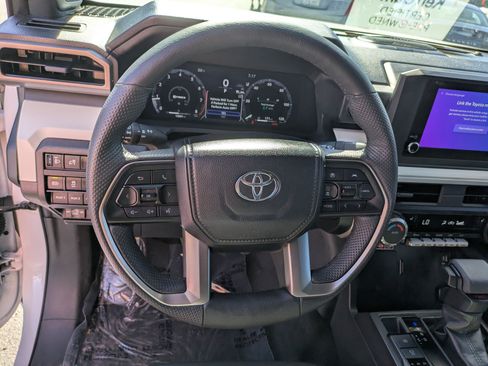 Used 2024 Toyota Tacoma TRD Off-Road w/ TRD Off Road Upgrade Package AWD/4WD image 16