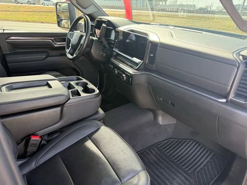 Used 2024 Chevrolet Silverado 2500 LTZ image 38