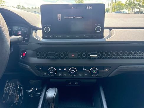 Certified 2025 Honda Accord SE image 19