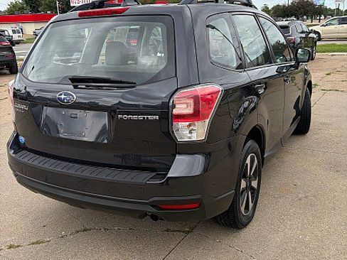 Used 2018 Subaru Forester 2.5i w/ Alloy Wheel Package AWD/4WD image 6