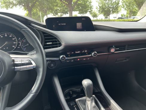 Used 2022 MAZDA MAZDA3 s FWD image 18