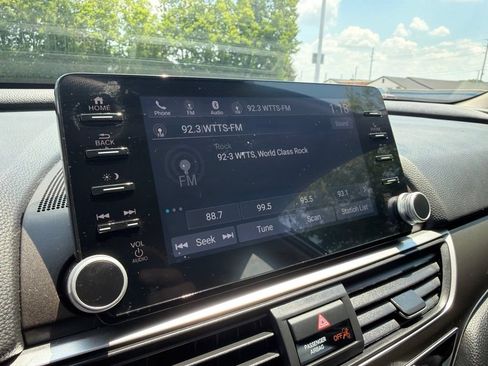 Certified 2022 Honda Accord LX image 27