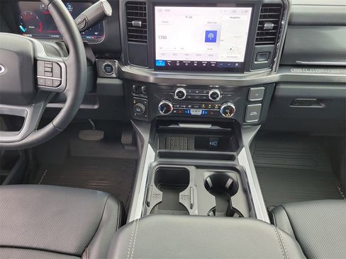 Certified 2024 Ford F250 Lariat w/ Sport Appearance Package image 19