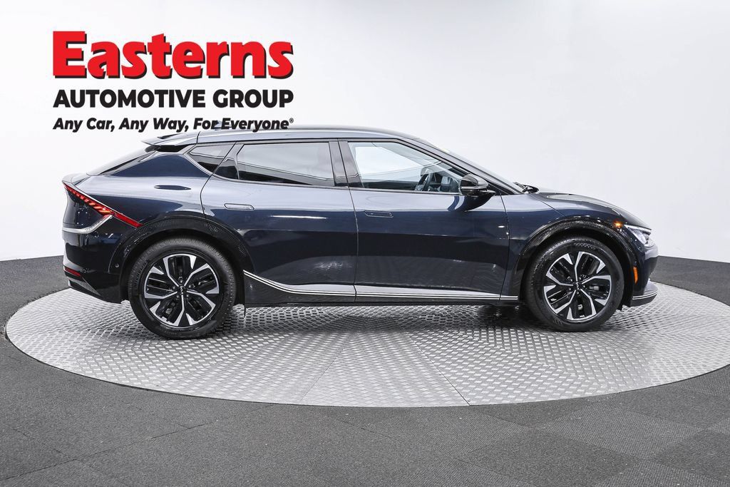 Used 2023 Kia EV6 Wind w/ Wind Technology Package AWD/4WD image 6
