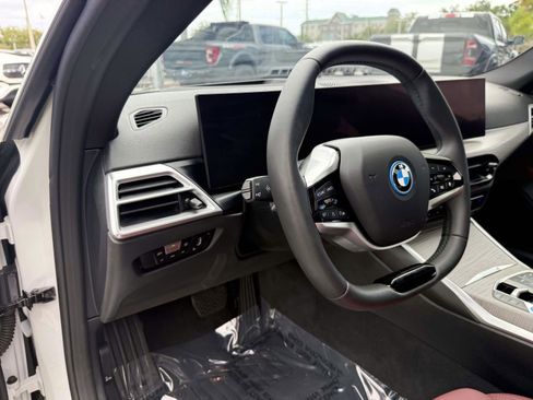 Used 2025 BMW i4 eDrive40 w/ Premium Package RWD image 19
