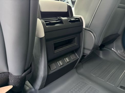 Used 2026 Land Rover Defender 110 S image 14