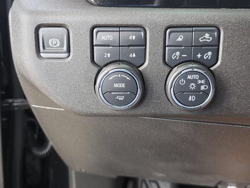Used 2024 Chevrolet Silverado 2500 LTZ w/ LTZ Plus Package AWD/4WD image 16