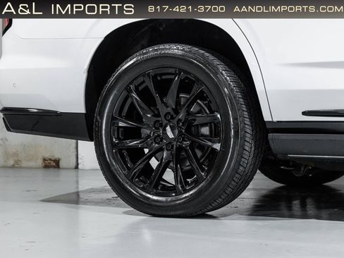 Used 2024 Cadillac Escalade Sport Platinum w/ LPO, ONYX Package AWD/4WD image 37