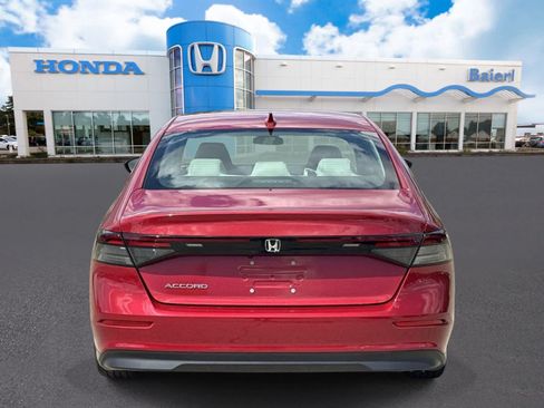 Used 2023 Honda Accord LX image 4