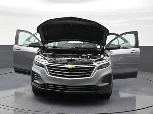 Used 2023 Chevrolet Equinox LS FWD image 34