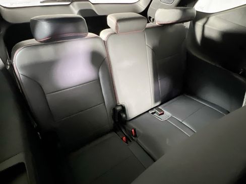 Used 2024 Chevrolet Traverse RS w/ LPO, Floor Liner Package image 27