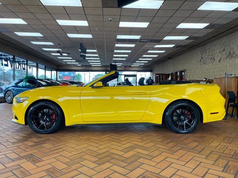 Used 2016 Ford Mustang Convertible w/ Equipment Group 051A RWD image 5