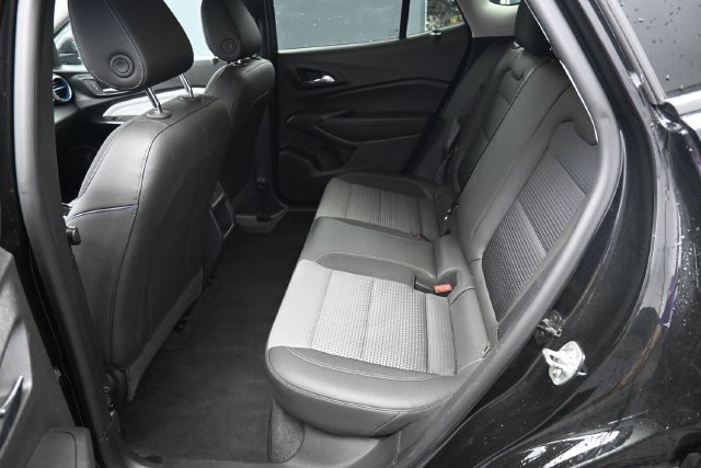 Used 2024 Chevrolet Trax LT FWD image 12