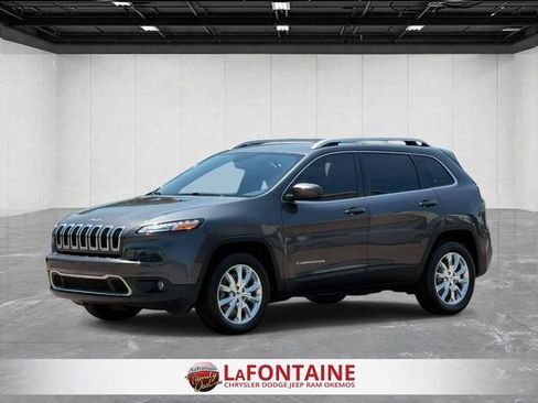 Used 2017 Jeep Cherokee Limited w/ Luxury Group AWD/4WD image 1