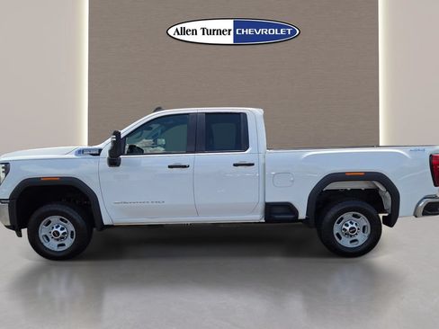 Used 2024 GMC Sierra 2500 Pro w/ Convenience Package AWD/4WD image 10
