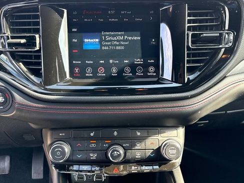 Used 2023 Dodge Durango GT RWD image 31