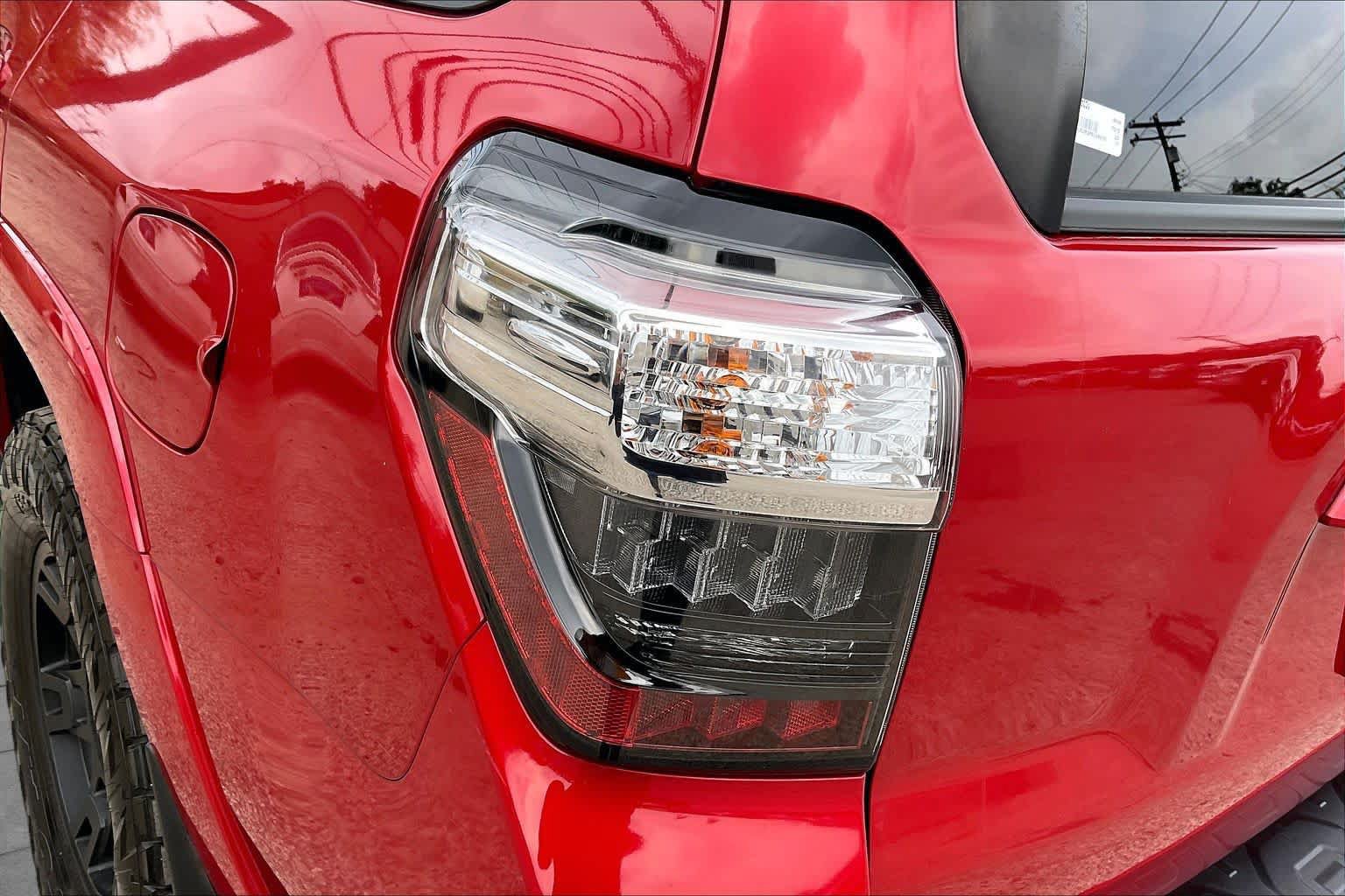 Used 2023 Toyota 4Runner SR5 Premium w/ Moonroof Package AWD/4WD image 28