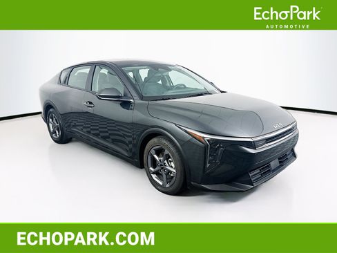 Used 2025 Kia K4 FWD image 1