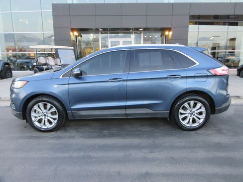 Used 2019 Ford Edge Titanium w/ Cold Weather Package image 3