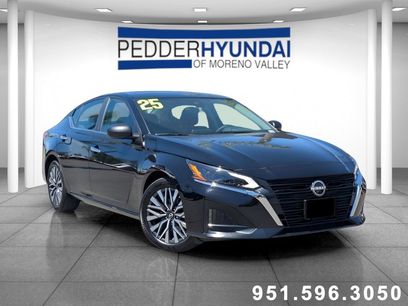 Used 2025 Nissan Altima 2.5 SV