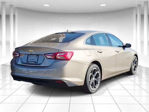 Used 2022 Chevrolet Malibu LT image 3