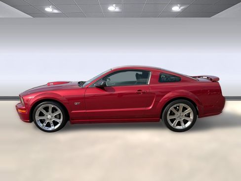 Used 2007 Ford Mustang GT RWD image 2