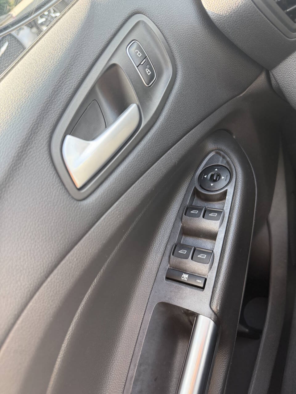 Used 2018 Ford Escape SE AWD/4WD image 24