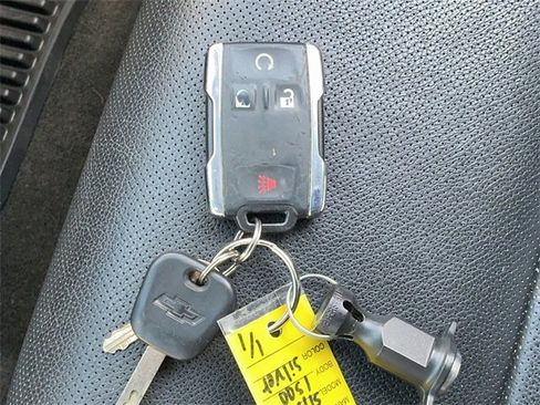 Used 2017 Chevrolet Silverado 1500 LTZ Z71 w/ LTZ Plus Package image 28