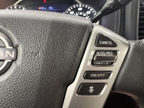 Used 2024 Nissan Titan SV w/ SV Convenience Package AWD/4WD image 31