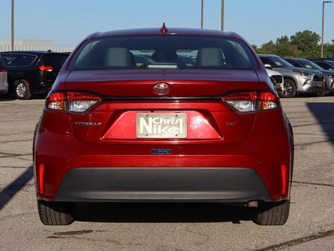 Used 2024 Toyota Corolla LE FWD image 5