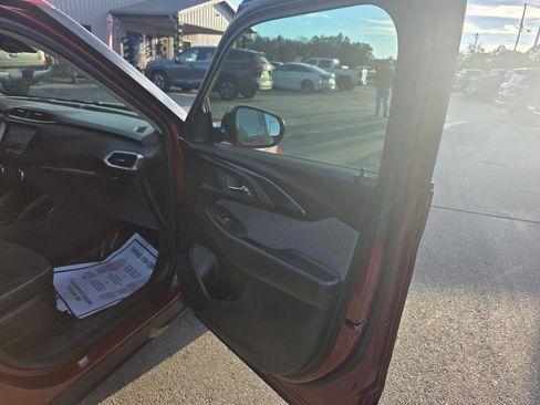 Used 2023 Chevrolet TrailBlazer LT w/ Convenience Package image 10