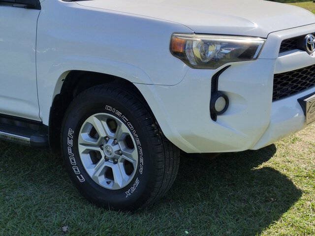 Used 2014 Toyota 4Runner SR5 RWD image 9