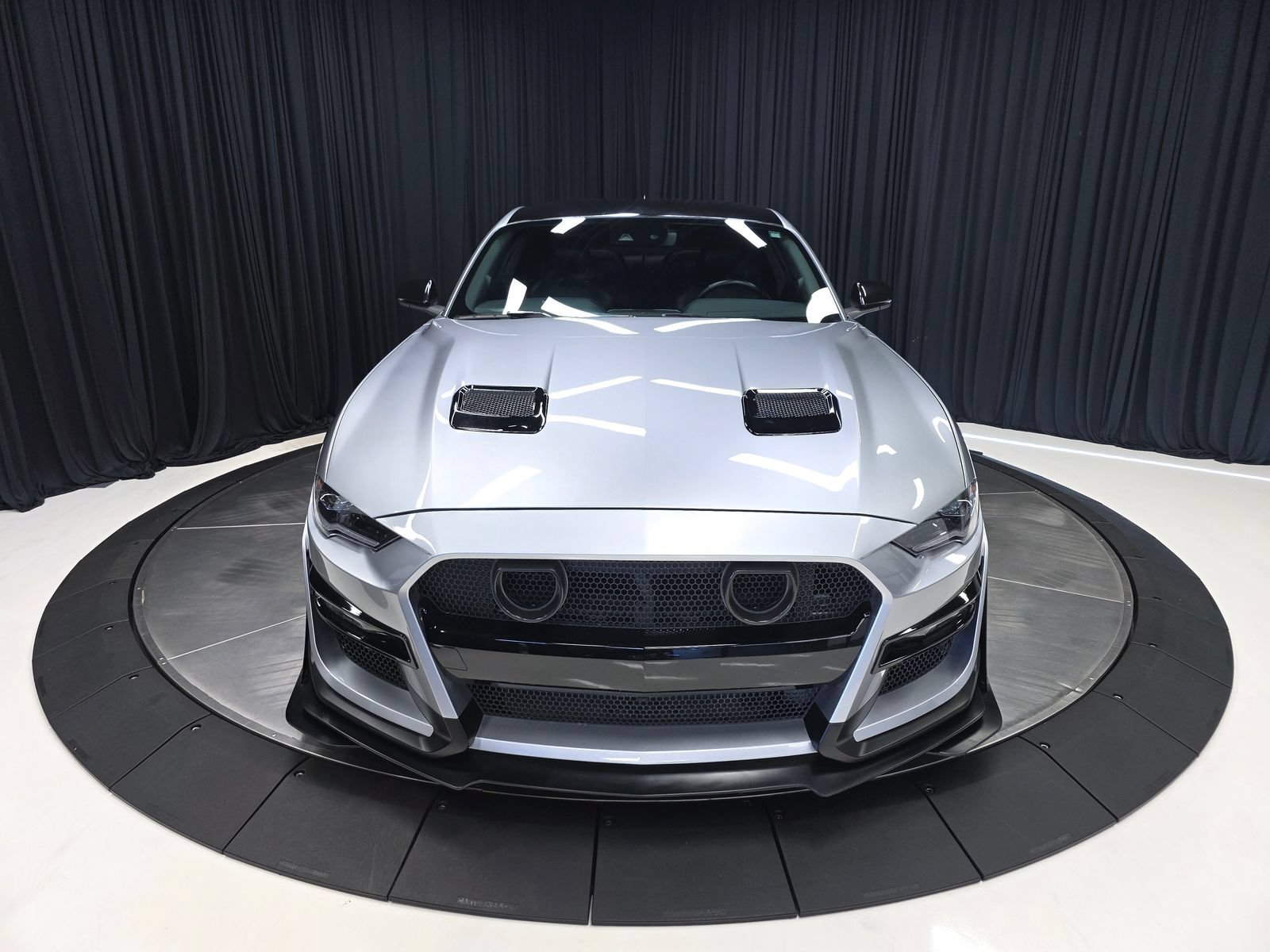 Used 2023 Ford Mustang GT Premium w/ Equipment Group 401A RWD image 9