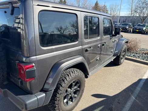 Used 2019 Jeep Wrangler Unlimited Sahara w/ Quick Order Package 24M Moab AWD/4WD image 2