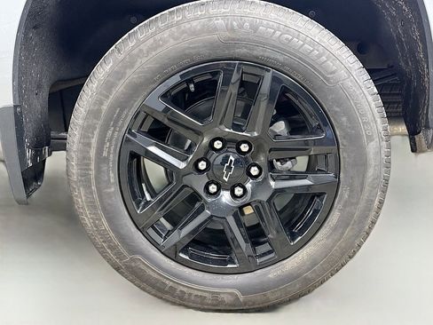 Used 2024 Chevrolet Silverado 1500 RST image 32
