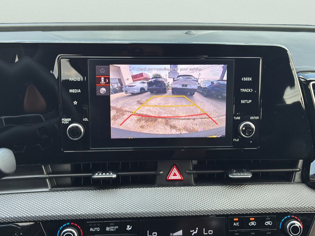 Used 2025 Kia Sportage LX FWD image 28