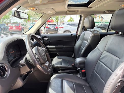 Used 2017 Jeep Patriot High Altitude image 12