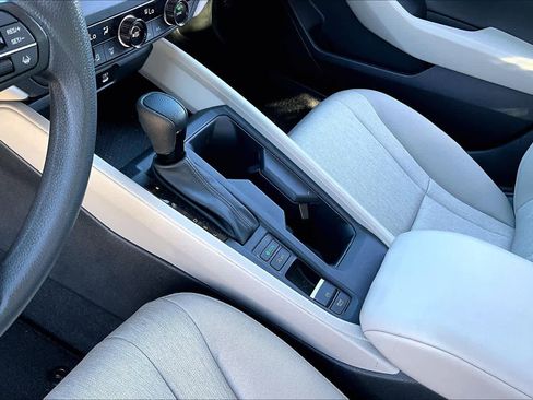 Used 2023 Honda Accord EX image 14