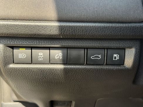 Used 2025 Toyota Camry LE FWD image 25
