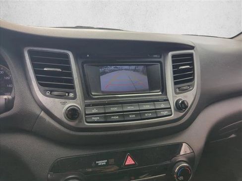 Used 2017 Hyundai Tucson SE image 6