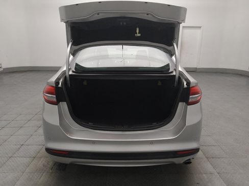 Used 2018 Ford Fusion SE w/ Fusion SE Technology Package FWD image 29