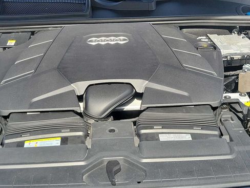 Used 2021 Audi Q8 Premium Plus w/ Premium Plus Package AWD/4WD image 13