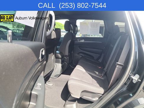 Used 2020 Jeep Grand Cherokee Laredo AWD/4WD image 14