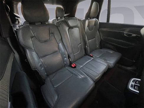 Used 2023 Volvo XC90 B6 Ultimate w/ Protection Package Premier image 18