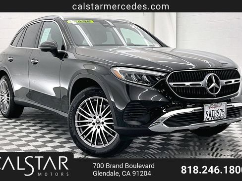 Used 2026 Mercedes-Benz GLC 300 image 1