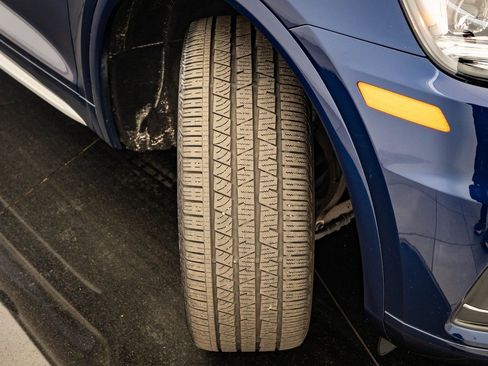 Used 2018 Audi Q5 2.0T Premium Plus w/ Premium Plus Package image 38