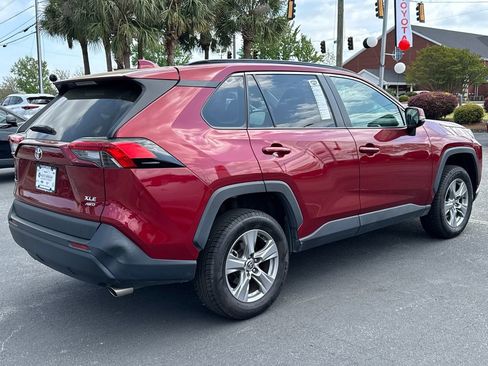 Used 2022 Toyota RAV4 XLE image 3