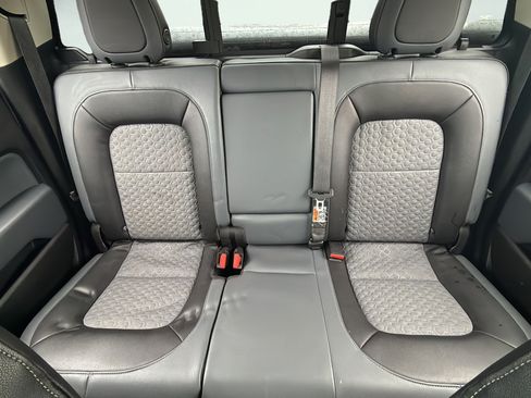 Used 2019 Chevrolet Colorado Z71 AWD/4WD image 30