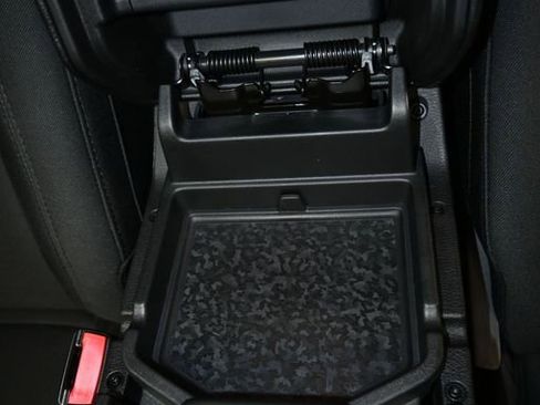 Certified 2022 Jeep Gladiator Willys image 20